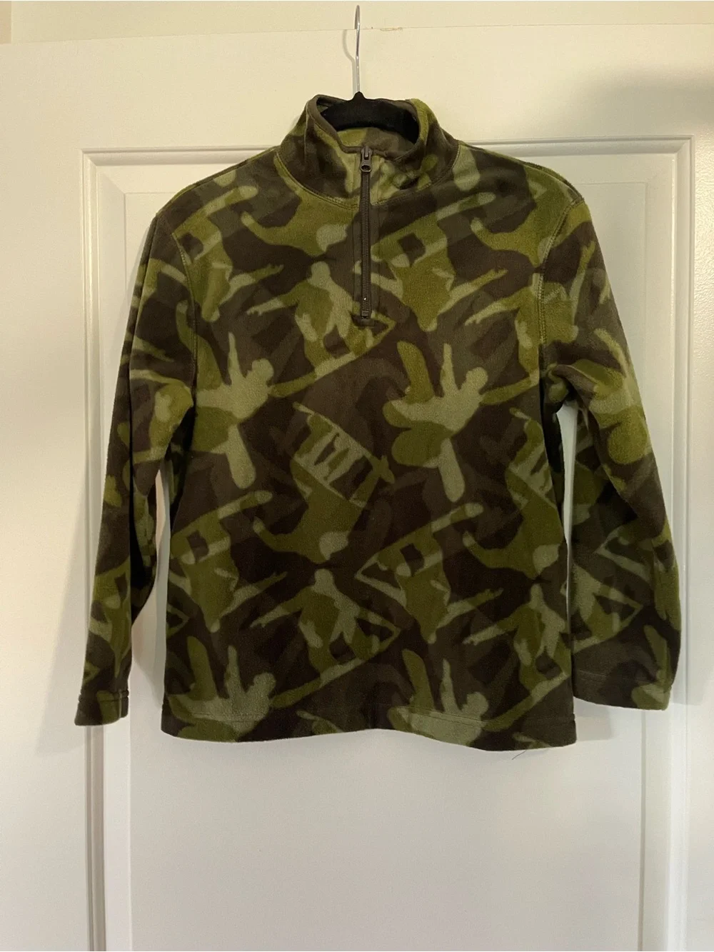 Old Navy Boys Camo Half-Zip Fleece Pullover - Size M